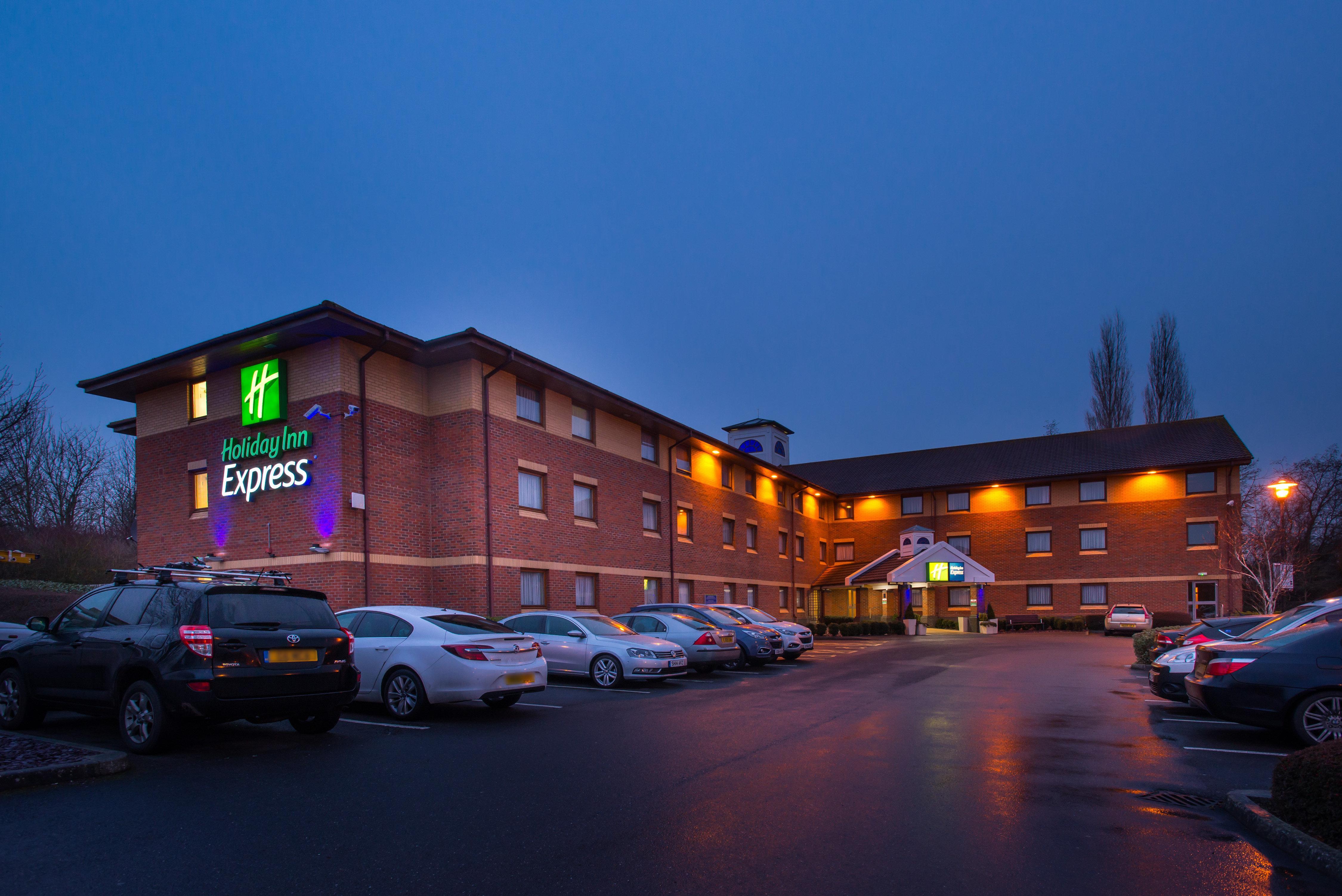 Holiday Inn Express Taunton East By Ihg Luaran gambar