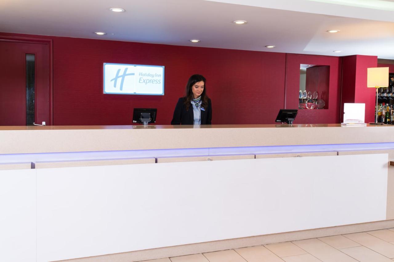 Holiday Inn Express Taunton East By Ihg Luaran gambar