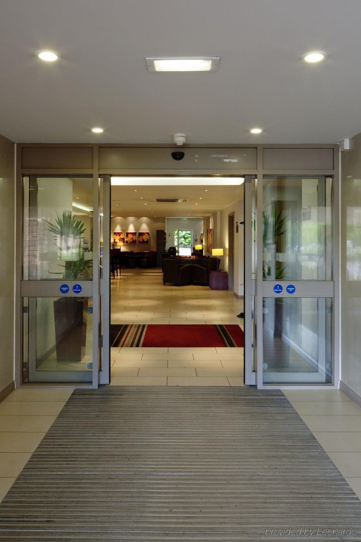 Holiday Inn Express Taunton East By Ihg Dalaman gambar